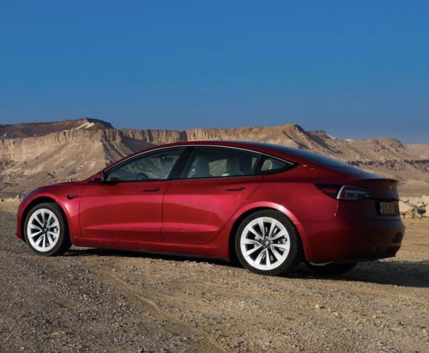 טסלה Model 3